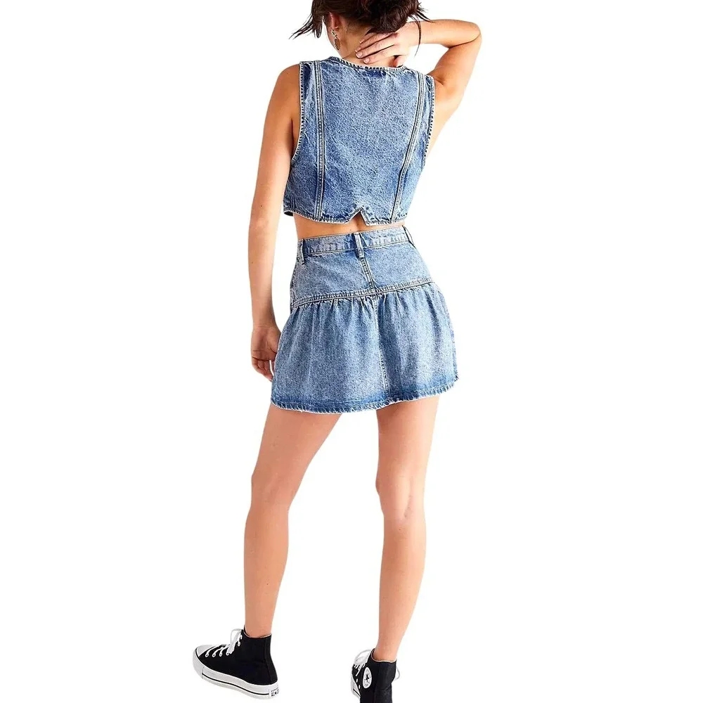 Free People‎ West Is West Denim Mini Skirt Blue Acid Wash 100% Lyocell Size 6